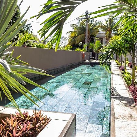 2 Bedroom Flat 15 Mins Walk From Flic En Flac Beach Екстериор снимка