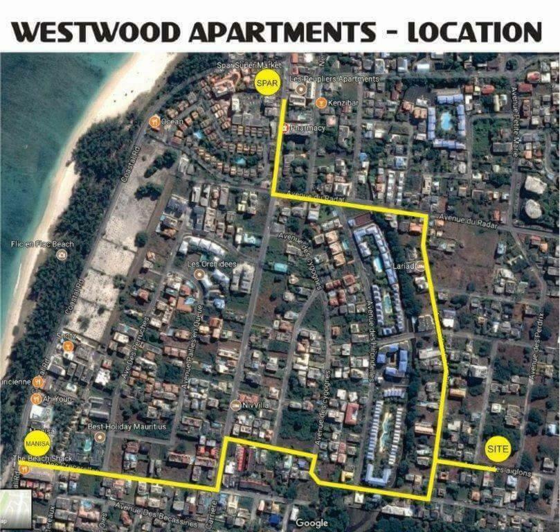 2 Bedroom Flat 15 Mins Walk From Flic En Flac Beach Екстериор снимка